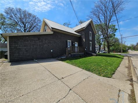 560 N Broadway Street Medina OH 44256