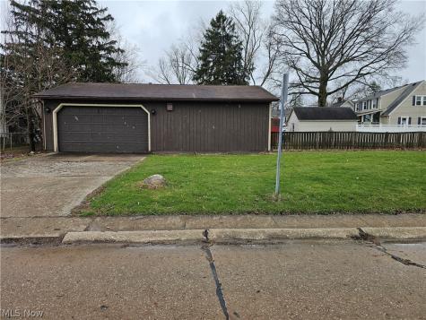 560 N Broadway Street Medina OH 44256