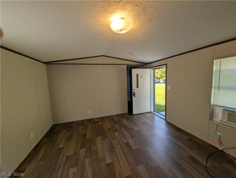 140 Briarcliff Drive Elyria OH 44035