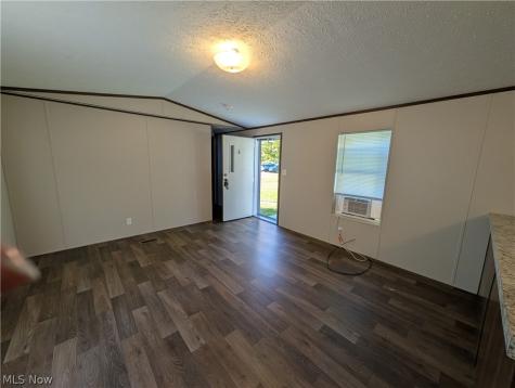 140 Briarcliff Drive Elyria OH 44035