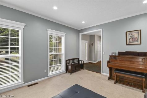 34900 Clear Creek Drive North Ridgeville OH 44039