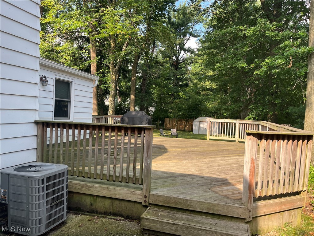 888 Richmond Road Lyndhurst OH 44124