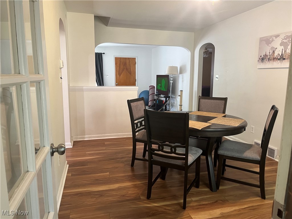 888 Richmond Road Lyndhurst OH 44124