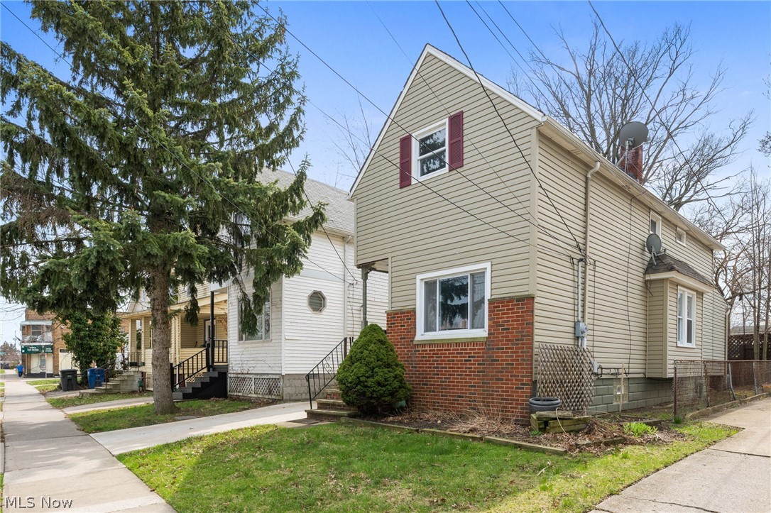 11915 Franklin Boulevard Lakewood OH 44107