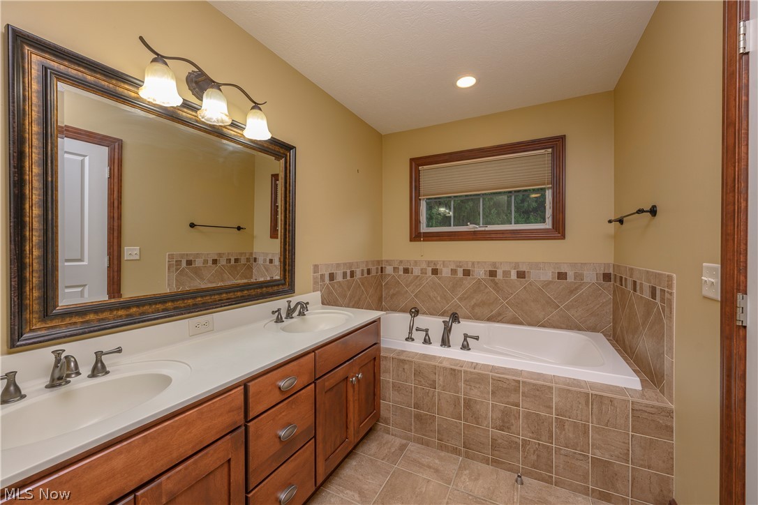 834 Forrest Ridge Drive Dover OH 44622