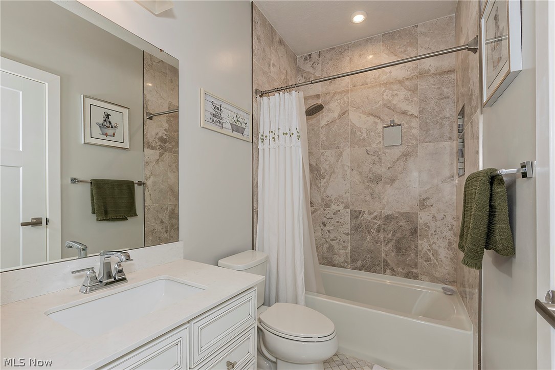 36627 Gladstone Mill Drive North Ridgeville OH 44039