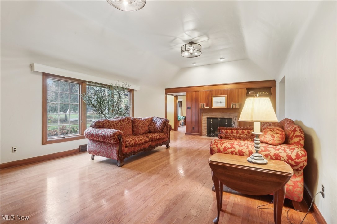 10407 Fitzwater Road Brecksville OH 44141