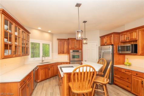 6385 Sylvian Street NW North Canton OH 44720
