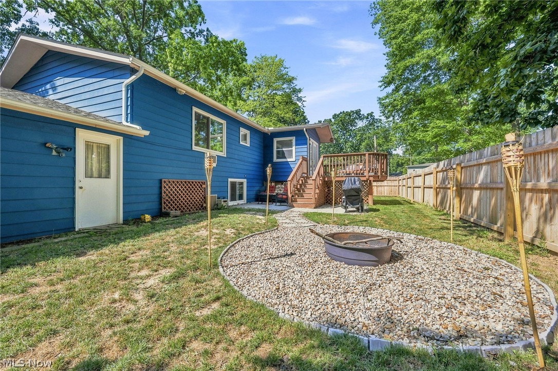 825 Valley Drive Amherst OH 44001