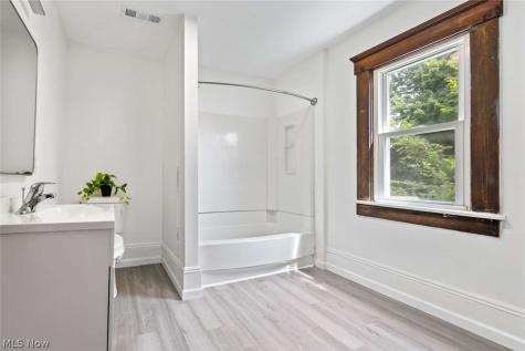 206 Wheeler Street Akron OH 44304