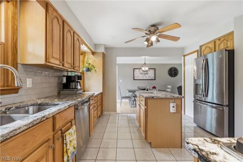 7068 Middlebrook Boulevard Middleburg Heights OH 44130