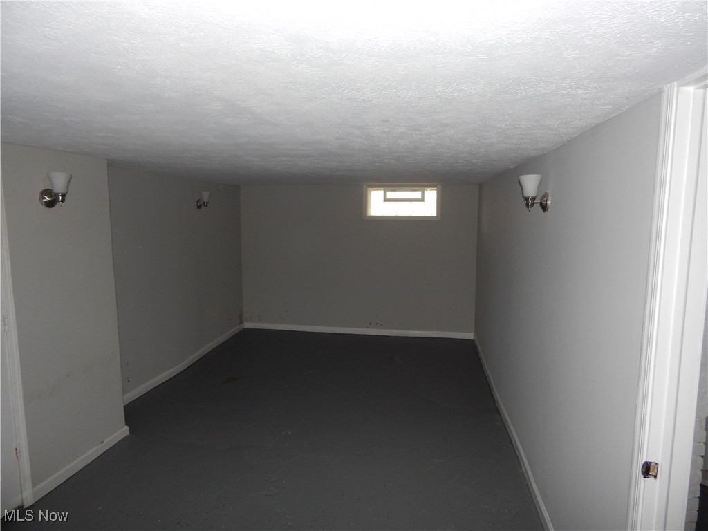 3738 Woodridge Road Cleveland Heights OH 44121