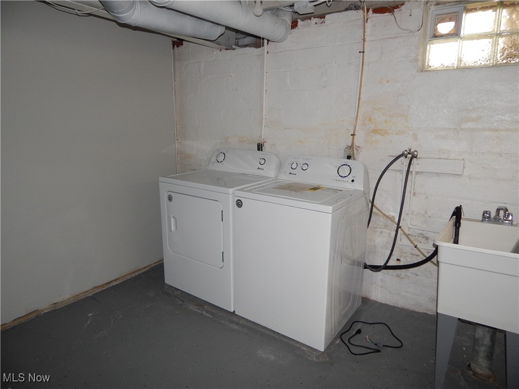 3738 Woodridge Road Cleveland Heights OH 44121