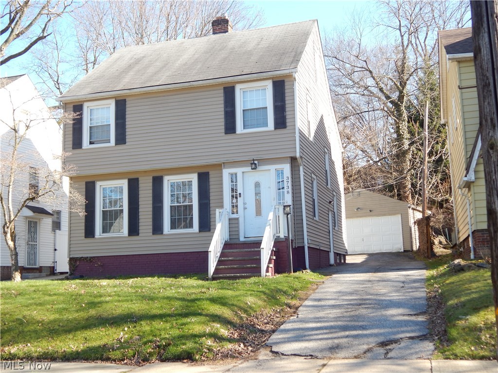 3738 Woodridge Road Cleveland Heights OH 44121
