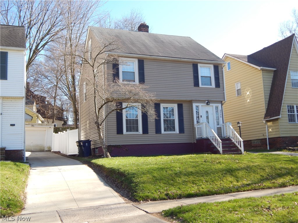 3738 Woodridge Road Cleveland Heights OH 44121
