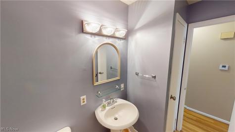 935 Carnegie Avenue Akron OH 44314