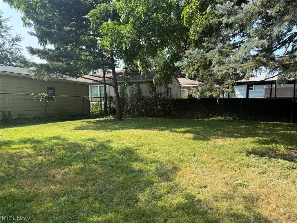 935 Carnegie Avenue Akron OH 44314