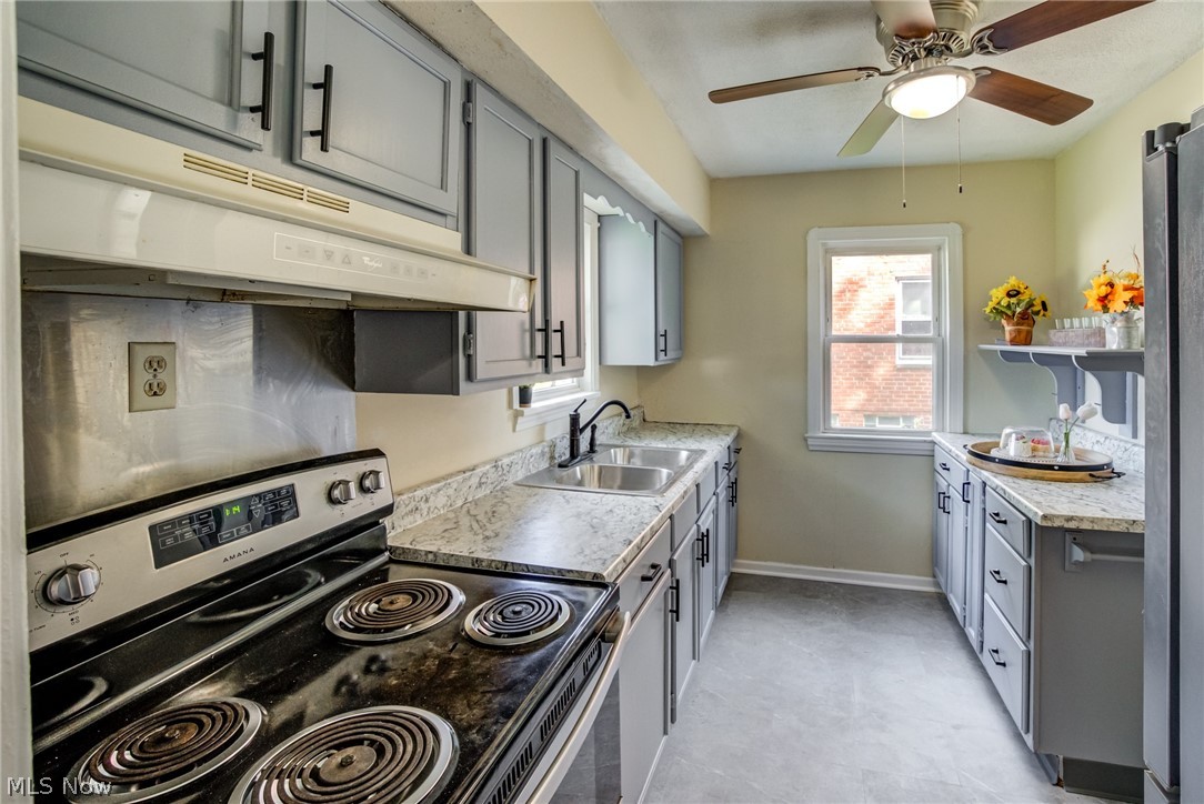 9725 S Highland Avenue Garfield Heights OH 44125