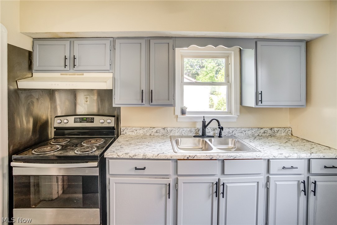 9725 S Highland Avenue Garfield Heights OH 44125