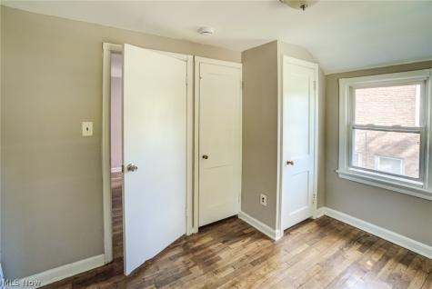 9725 S Highland Avenue Garfield Heights OH 44125