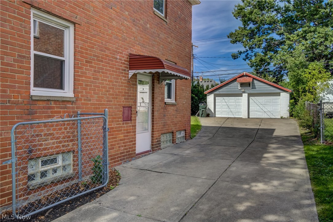 9725 S Highland Avenue Garfield Heights OH 44125
