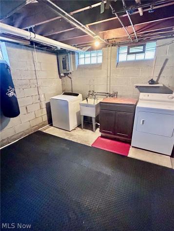 390 E 307th Street Willowick OH 44095