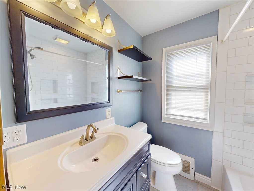 390 E 307th Street Willowick OH 44095