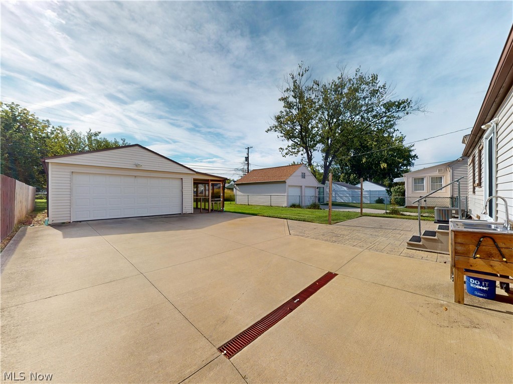 390 E 307th Street Willowick OH 44095