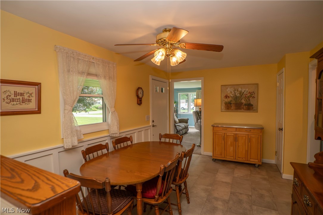 6145 Hollydale Avenue NE Canton OH 44721