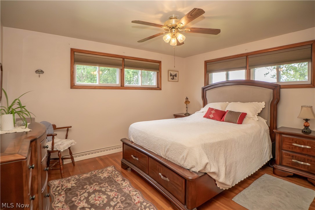 6145 Hollydale Avenue NE Canton OH 44721