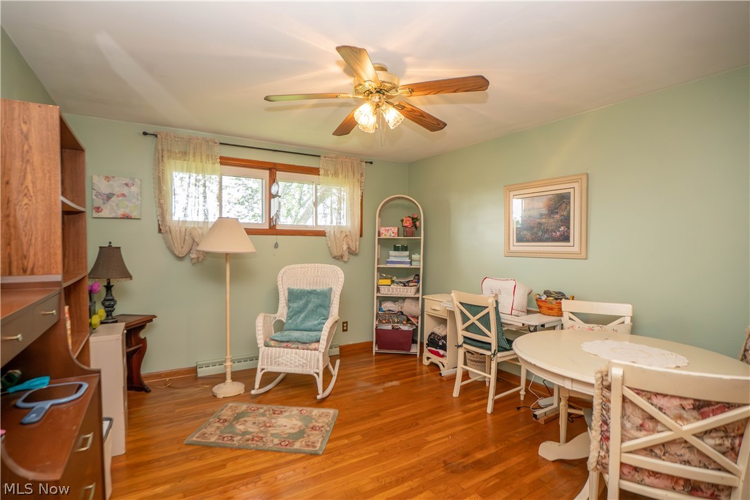 6145 Hollydale Avenue NE Canton OH 44721