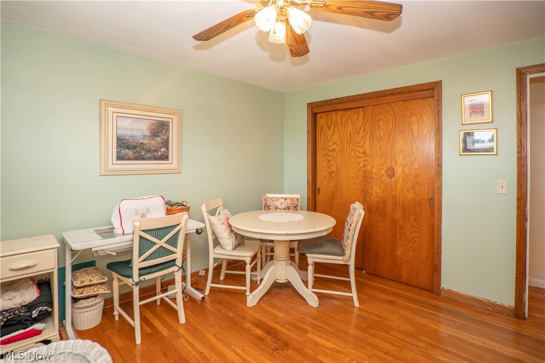 6145 Hollydale Avenue NE Canton OH 44721