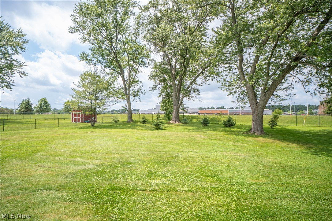 6145 Hollydale Avenue NE Canton OH 44721