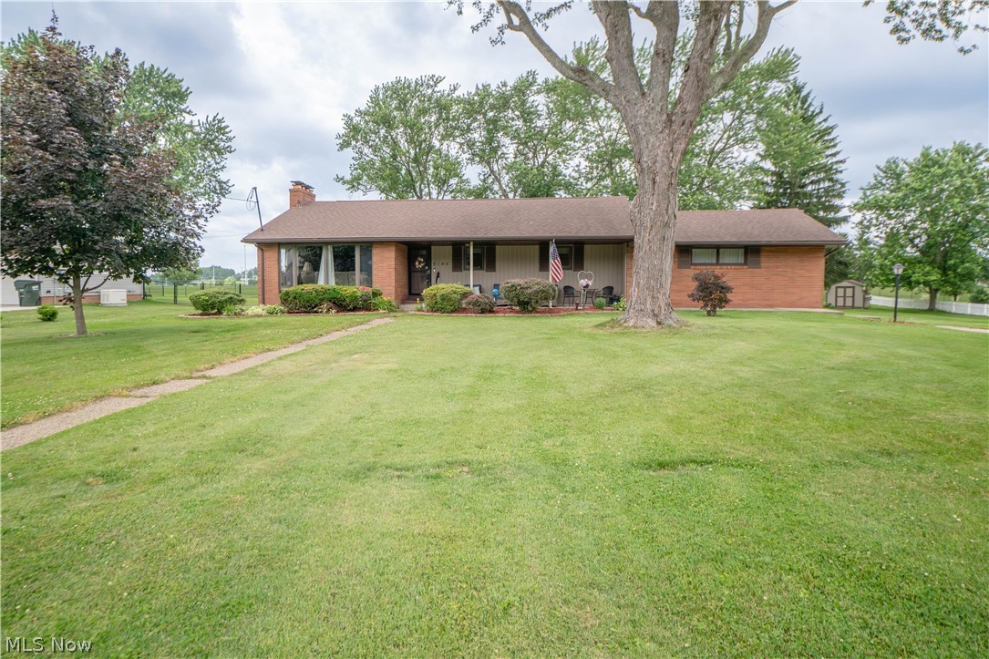 6145 Hollydale Avenue NE Canton OH 44721