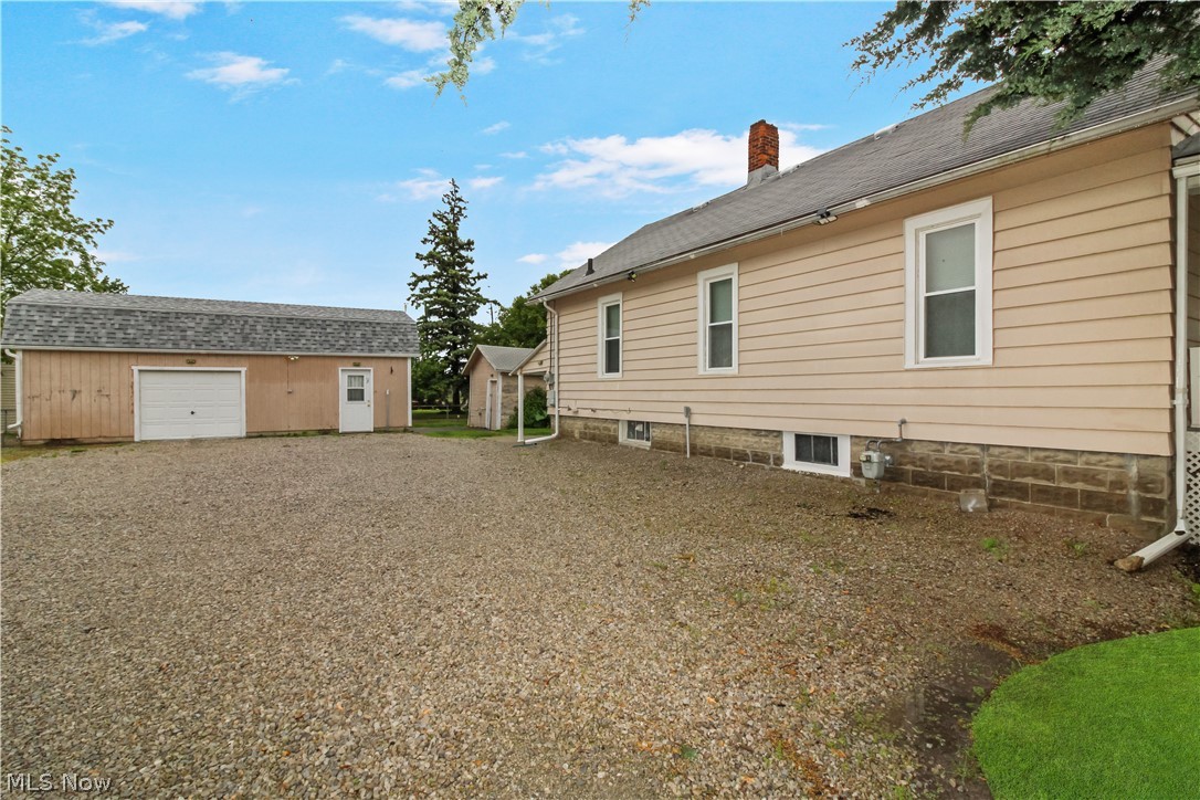 1515 E 3rd Street Port Clinton OH 43452