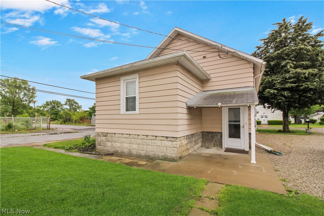 1515 E 3rd Street Port Clinton OH 43452