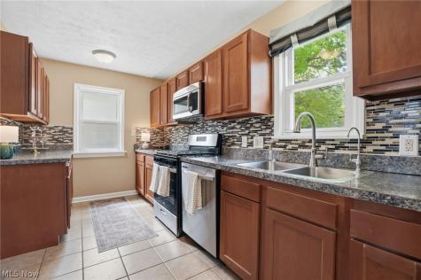 350 E 210th Street Euclid OH 44123