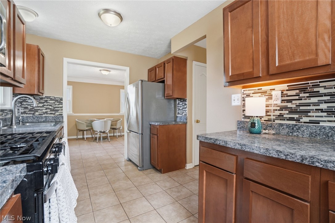 350 E 210th Street Euclid OH 44123