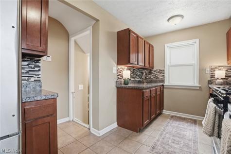350 E 210th Street Euclid OH 44123