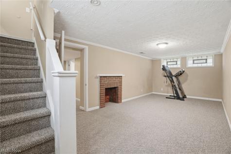 350 E 210th Street Euclid OH 44123