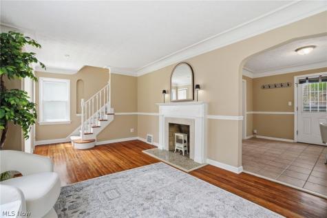 350 E 210th Street Euclid OH 44123