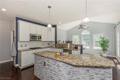 7905 Ridgetop Drive Twinsburg OH 44087