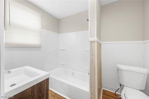 9610 Edmunds Avenue Cleveland OH 44106