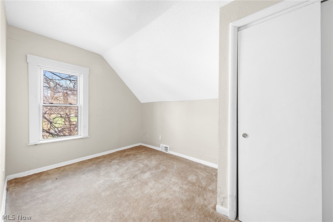 9610 Edmunds Avenue Cleveland OH 44106