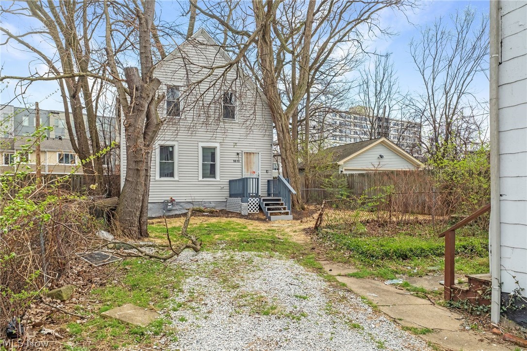 9610 Edmunds Avenue Cleveland OH 44106