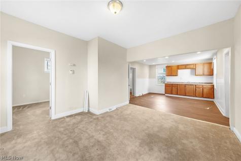 9610 Edmunds Avenue Cleveland OH 44106