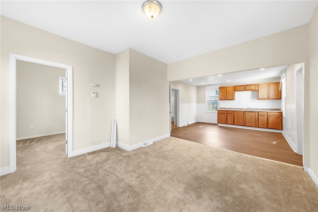 9610 Edmunds Avenue Cleveland OH 44106