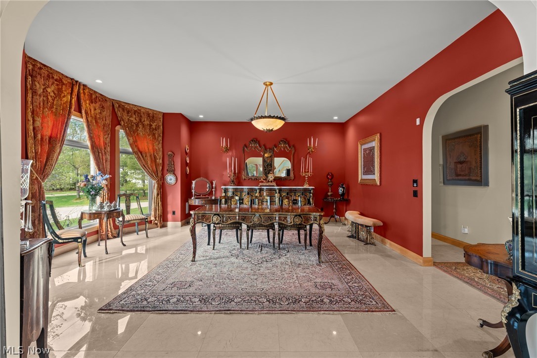 25 Brandon Court Moreland Hills OH 44022