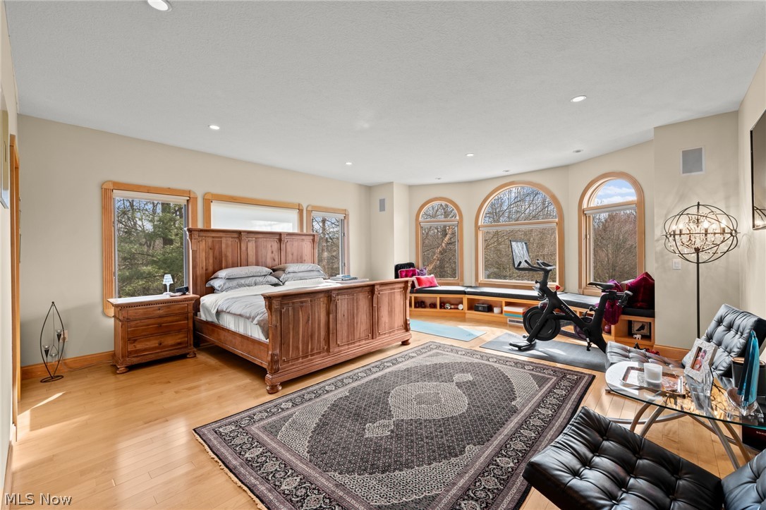 25 Brandon Court Moreland Hills OH 44022