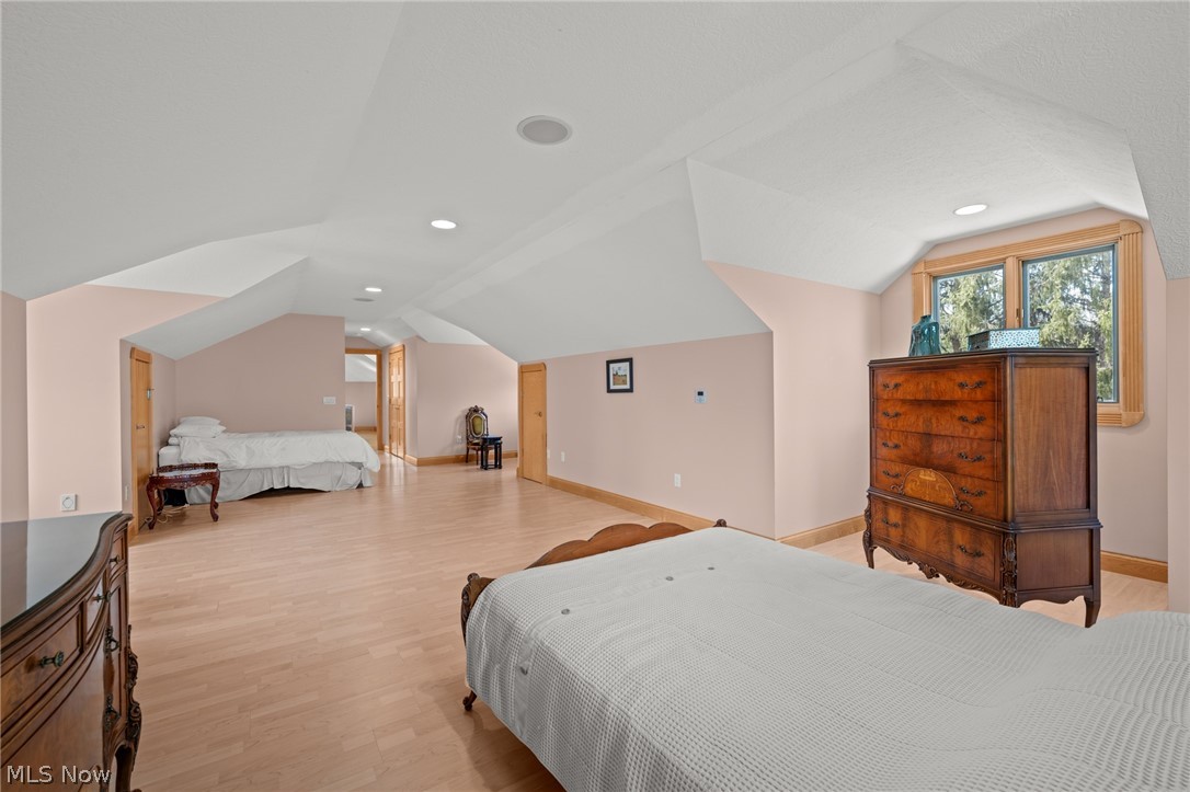 25 Brandon Court Moreland Hills OH 44022